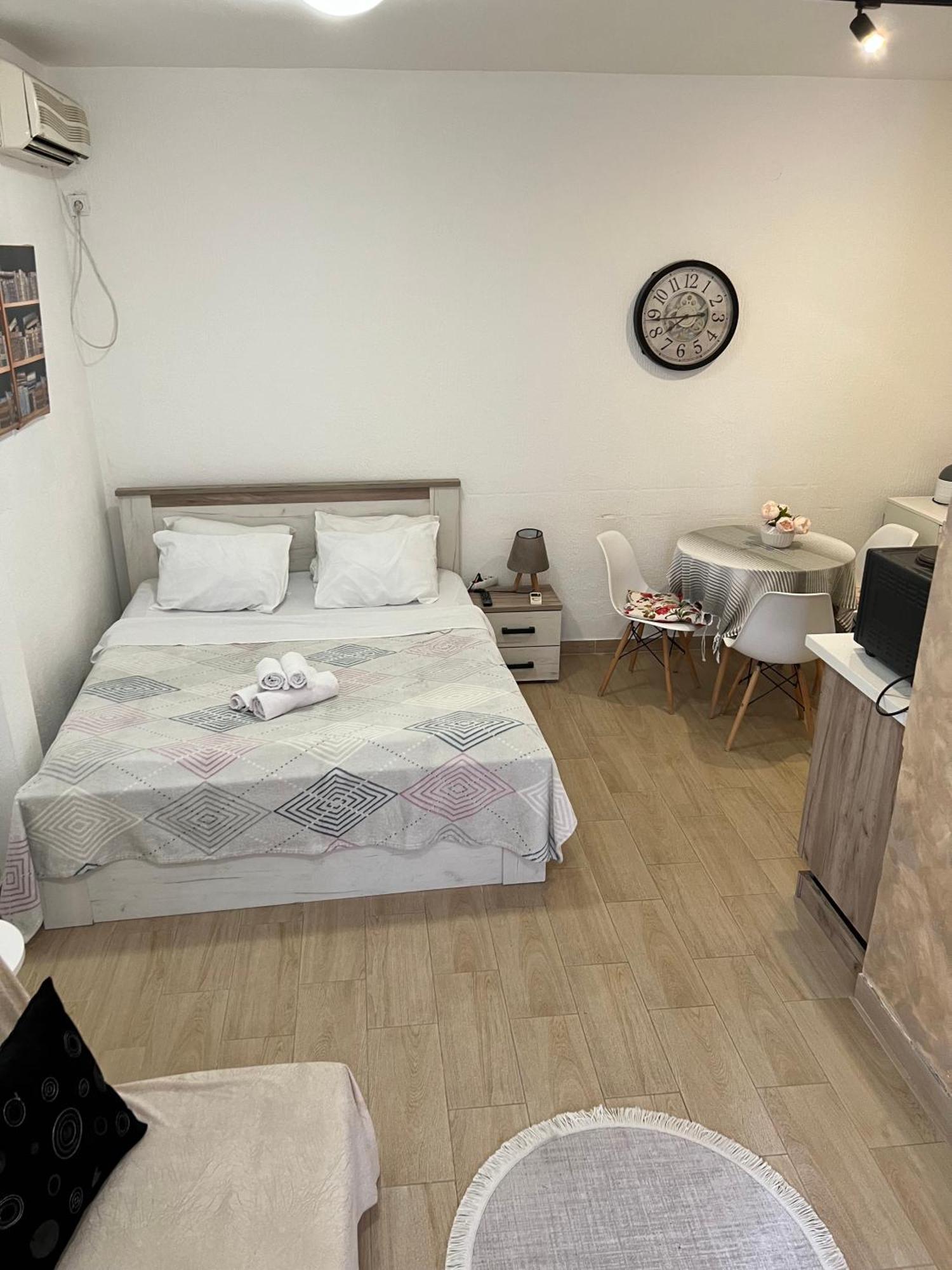 Casa Apartments, one-bedroom apartment Budva Buitenkant foto